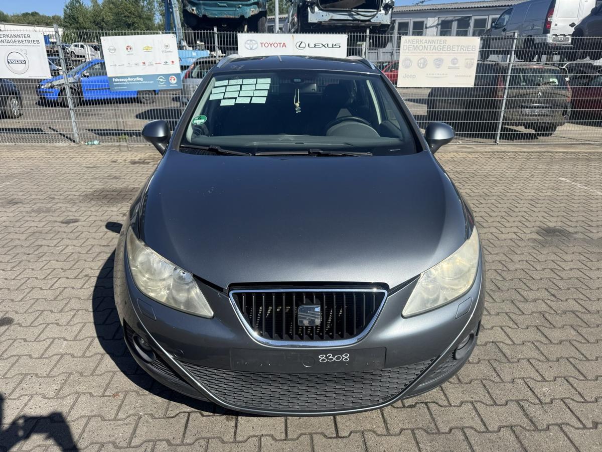 Seat Ibiza ST 6J original R&uuml;cklicht R&uuml;ckleuchte Schlussleuchte innen rechts Kombi Bj.2012
